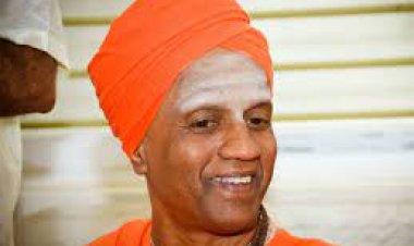 ಗಾಂಧಿ ಪ್ರಶಸ್ತಿ ಹಿರಿಮೆ ಹಿರಿಯ ಶ್ರೀಗಳಿಗೆ ಸಂದಾಯ  ಸಿದ್ಧಗAಗಾ ಮಠಾಧೀಶರಾದ ಶ್ರೀ ಸಿದ್ಧಲಿಂಗ ಸ್ವಾಮೀಜಿ