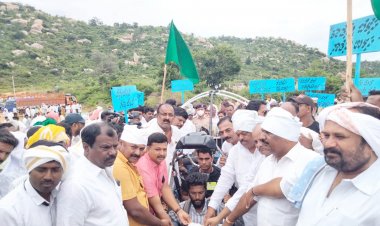 ಸುಣಕಲ್ಲು ಅರಣ್ಯ ಪ್ರದೇಶದಲ್ಲಿ ಬೀಜದುಂಡೆ ಬಿತ್ತನೆ ಅಭಿಯಾನ  ಪ್ರಕೃತಿ ಮೇಲಿನ ದಾಳಿಯಿಂದ ಶಾಪಕ್ಕೆ ಗುರಿಯಾಗಿದ್ದೇವೆ- ರಮೇಶ್‌ಕುಮಾರ್