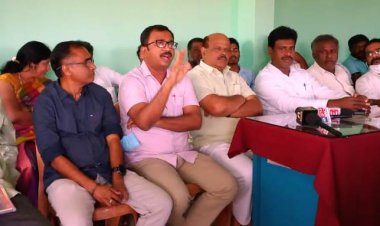 “ಜೆಡಿಎಸ್‌ಗೇ ಬೇಡದ ರಿಜೆಕ್ಟ್ ಪೀಸ್ ನಮಗೇಕೆ?” ವಾಸಣ್ಣ ಸೇರ್ಪಡೆ ವದಂತಿಗೆ ಗುಬ್ಬಿ ಬ್ಲಾಕ್ ಕಾಂಗ್ರೆಸ್ ತೀವ್ರ ವಿರೋಧ 