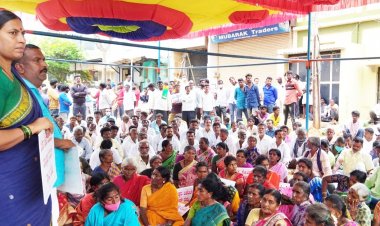 ಟಿಎಪಿಸಿಎಂಎಸ್ ವಿಭಜನೆಯಲ್ಲಿ ಕಾನೂನು ಉಲ್ಲಂಘನೆ ಉಪನಿಬಂಧಕ ವೆಂಕಟೇಶ್ ಅಮಾನತ್ತಿಗೆ ಶಾಸಕಿ ರೂಪಕಲಾ ಆಗ್ರಹ