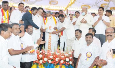 ವಾಸಣ್ಣ ಕಾಂಗ್ರೆಸ್‌ಗೆ ಬಂದ್ರೆ ಅವರೇ ನಮ್ಮ ಅಭ್ಯರ್ಥಿ ಮಾಜಿ ಮುಖ್ಯಮಂತ್ರಿ ಸಿದ್ದರಾಮಯ್ಯ ಘೋಷಣೆ