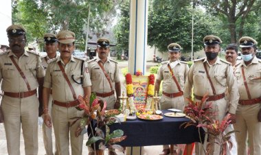 ಕೆಜಿಎಫ್ ಪೊಲೀಸ್ ಕಛೇರಿಯಲ್ಲಿ ಕನ್ನಡ ರಾಜ್ಯೋತ್ಸವ
