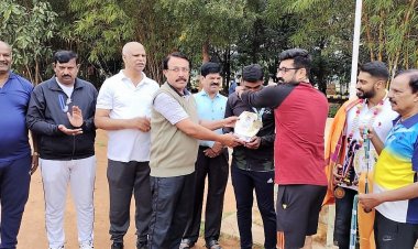 ಶ್ರೀಹರಿ, ಚಿಕ್ಕತಿಮ್ಮ, ರವಿ, ಕೆ.ಎಸ್.ಸಿದ್ದಲಿಂಗಪ್ಪರಿಗೆ  ಮುಂಜಾನೆ ಗೆಳೆಯರ ಬಳಗದಿಂದ ಸನ್ಮಾನ