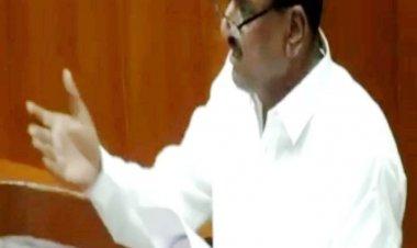 ಕೋಲಾರ ನ್ಯೂಸ್- ಬೀದಿ ಬದಿ ವ್ಯಾಪಾರಿಗಳಿಗೆ  ಸೌಕರ್ಯ , ಅತಿಥಿ ಉಪನ್ಯಾಸಕರ ಪ್ರತಿಭಟನೆ, ಕ್ರಿಸ್ಮಸ್ ಆಚರಣೆ