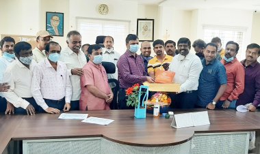 ಕೋವಿಡ್ ಸಂಕಷ್ಟ ಮತ್ತೆ ಎದುರಾಗದಿರಲಿ-ಡಿಸಿ ಡಾ.ಸೆಲ್ವಮಣಿ ಹೊಸವರ್ಷದಲ್ಲಿ ಸೇವೆಯೊಂದಿಗೆ ಜನತೆಗೆ ಹತ್ತಿರವಾಗೋಣ-ಕರೆ