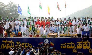 ಡಿಕೆಶಿ ಹಂಬಲದ ಪಾದಯಾತ್ರೆಗೆ ಚಾಲನೆ  ಕಾವೇರಿ-ಅರ್ಕಾವತಿ ಸಂಗಮದಿಂದ ಹೆಜ್ಜೆ ಹಾಕಿದ ಕಾಂಗ್ರೆಸ್ ನಾಯಕರು