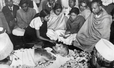 ಬಾಪೂ,  ನಿಮ್ಮೊಡನೆ ಮಾತನಾಡುವುದಿದೆ ...,    ನಾ ದಿವಾಕರ