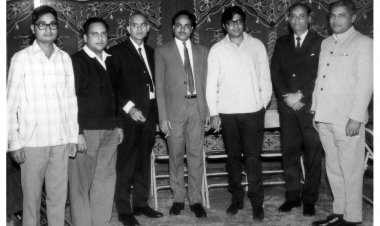 ಸರ್ಕಾರಿ ಇಲಾಖೆಗಳಲ್ಲಿ ಭ್ರಷ್ಟಾಚಾರ ತಲೆ ಎತ್ತುತ್ತಾ ಇದೆ.  ಆದರ ಬಲೆಗೆ ಬೀಳಬೇಡಿ, ದೇಶ ಮೊದಲು, ನಂತರ ನಾವು'