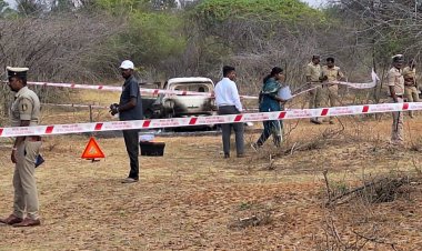 ಕುಚ್ಚಂಗಿ ಕೆರೆ ಅಂಗಳದಲ್ಲಿ ಕಾರಿಗೆ ಬೆಂಕಿ- ಮೂವರ ಅಸ್ತಿಪಂಜರ ಪತ್ತೆ