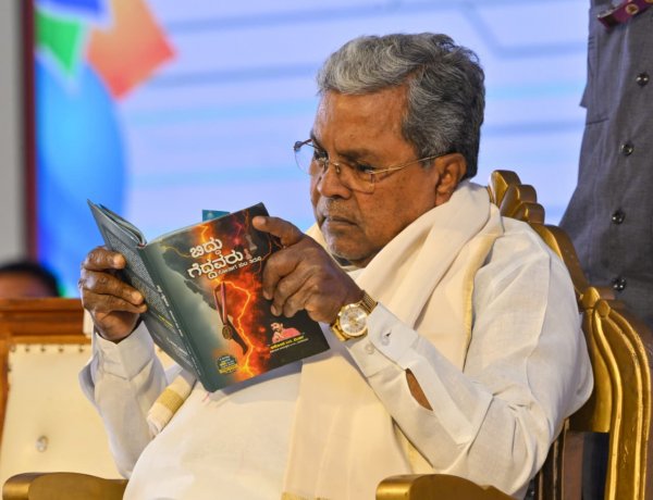   ಅಸ್ತಿತ್ವವಾದಿ ರಾಜಕೀಯವೂ,  ಪ್ರಜಾಸತ್ತೆಯ ಮೌಲ್ಯಗಳೂ.., ಪ್ರಜಾಪ್ರಭುತ್ವದಲ್ಲಿ ನಾಯಕತ್ವದ ಹಂಬಲ ಎಂತಹ ದಕ್ಷ ಆಡಳಿತವನ್ನೂ ಹದಗೆಡಿಸಿಬಿಡುತ್ತದೆ