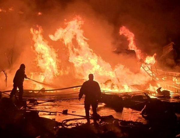 ಸಾಮ್ರಾಜ್ಯಶಾಹಿ ಕ್ರೌರ್ಯವೂ - ಯುದ್ಧಕೋರ ಮನಸ್ಥಿತಿಯೂ ;     ಸರ್ವನಾಶದ ಹಾದಿಯೂ - ಆಧಿಪತ್ಯದ ಹಂಬಲವೂ