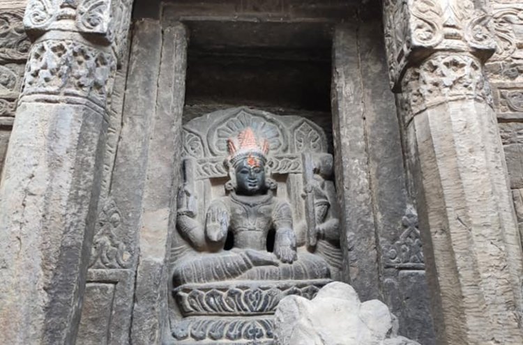 ಯುದ್ದ, ಪ್ರೀತಿ ಮತ್ತು ರಕ್ತಲೇಪನದ  ನಾಗರಿಕತೆ...